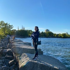 Meet your Posher, Navya